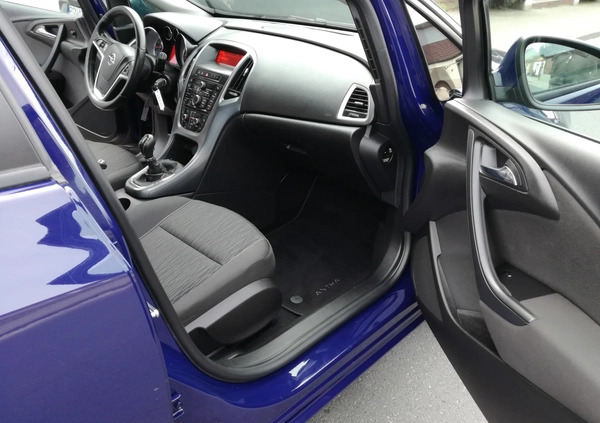 Opel Astra cena 37400 przebieg: 111729, rok produkcji 2016 z Karlino małe 92